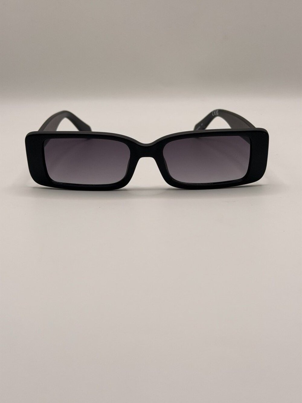 The Quay Women's Art School  Black Sunglasses 53-18-150  T5
